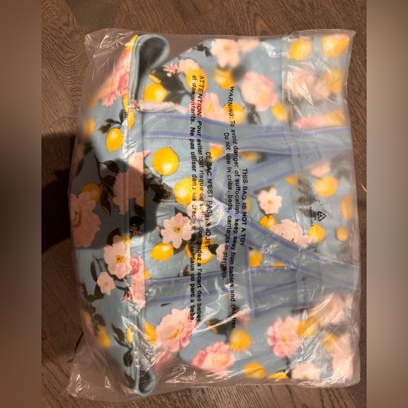 Victoria’s Secret tote bag - swim cooler tote bag - Picture 5 of 10